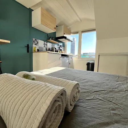 Apartment Beautiful For 2 People, Tv, Wifi Nantes