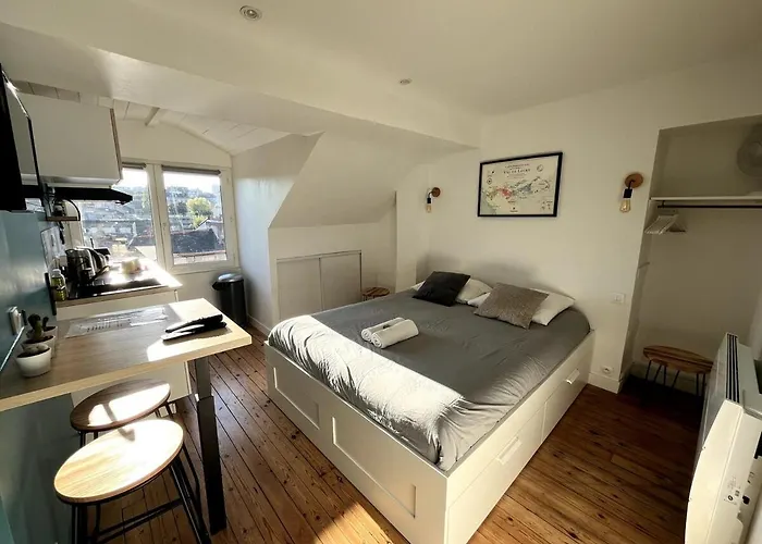 Beautiful For 2 People, Tv, Wifi * Nantes