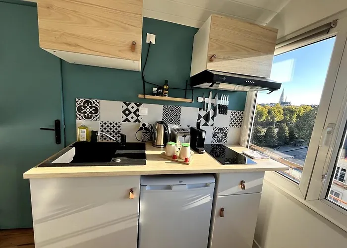 Beautiful For 2 People, Tv, Wifi Nantes