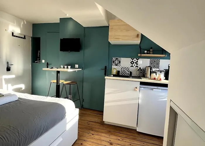 Beautiful For 2 People, Tv, Wifi Nantes