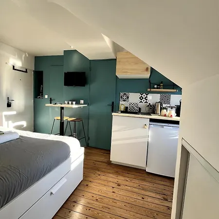 Beautiful For 2 People, Tv, Wifi نانت